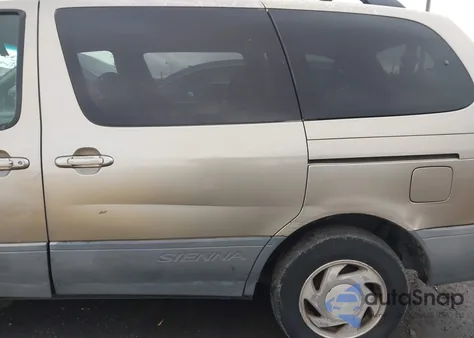 2000 Toyota Sienna Le/Xle z USA, uszkodzony, nr VIN 4T3ZF13C5YU317538